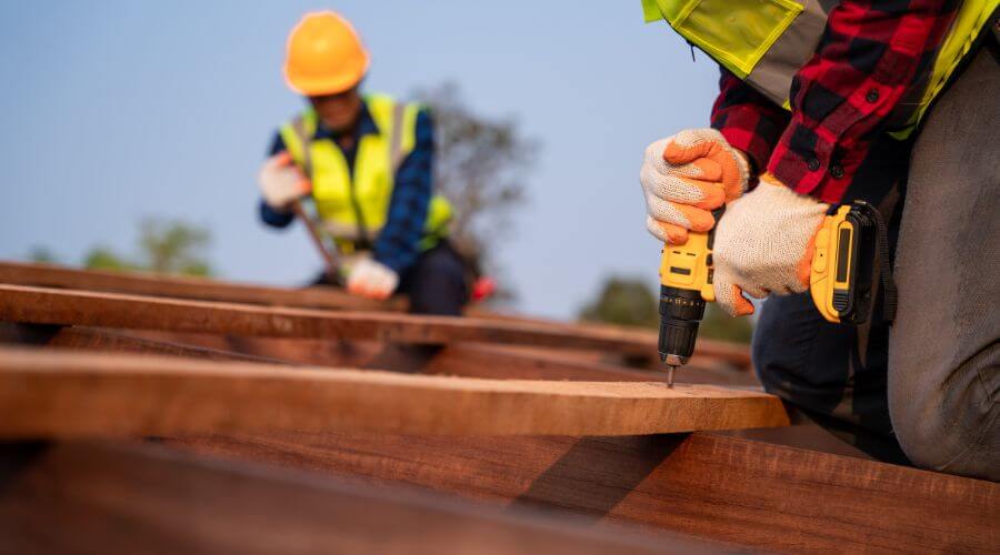 Professional residential roofers in Fairview, MI